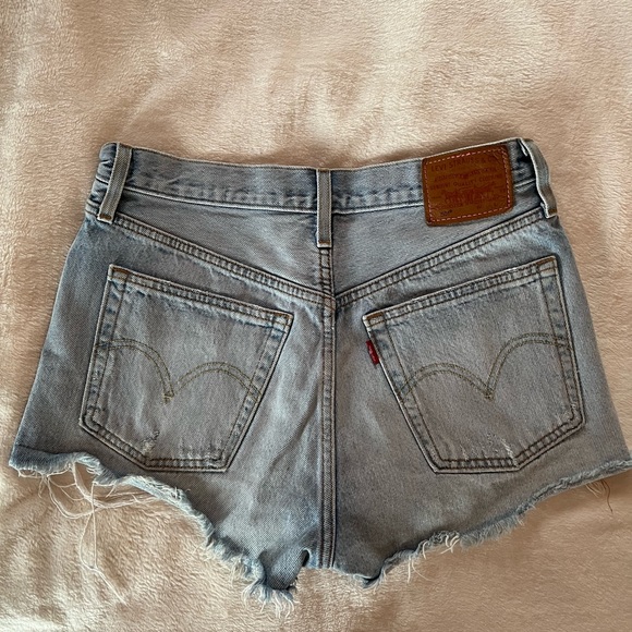 Levi’s 501 short - Picture 2 of 4